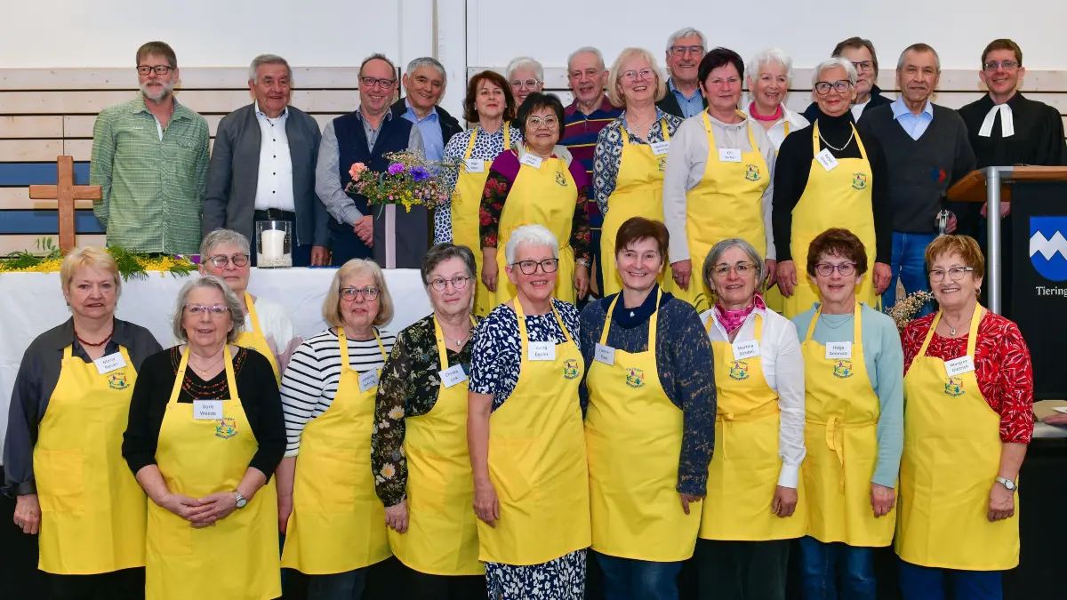 Das Team des Tieringer Mittagstischs leistet seit zehn Jahren hervorragende Arbeit und wurde nun mit Ehre in einem Festakt bedacht.