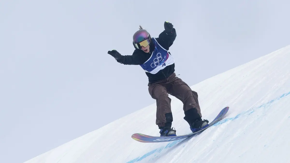 Olympische Winterspiele 2026: 18.02.2026, Italien, Livigno: Olympia, Olympische Winterspiele Mailand Cortina 2026, Snowboard, Slopestyle, Frauen, Finale, Livigno Snow Park, Annika Morgan (Deutschland) in Aktion. Foto: Oliver Weiken/dpa +++ dpa-Bildfunk +++