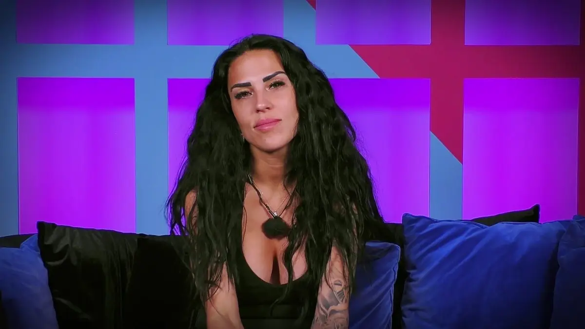 Elena Miras suchte bei „Make Love, Fake Love“ nach einem neuen Partner.