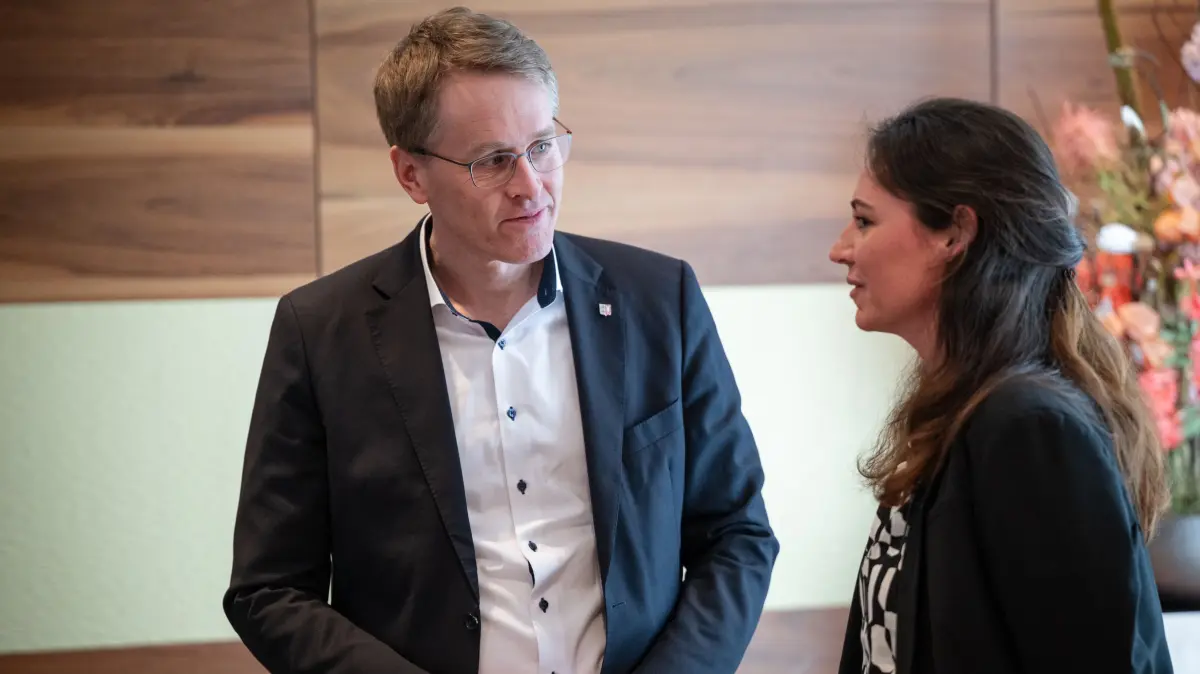 Daniel Günther, Ministerpräsident von Schleswig-Holstein, bei der CDU Tübingen, hier mit Diana Arnold, CDU-Landtagskanditatin, im Hotel Krone