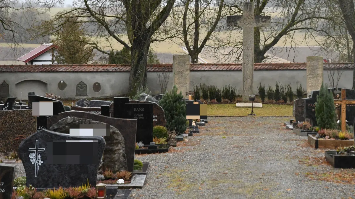 Der Gemeinderat Hayingen hat die Friedhofssatzung geändert und die Gebühren deutlich erhöht.