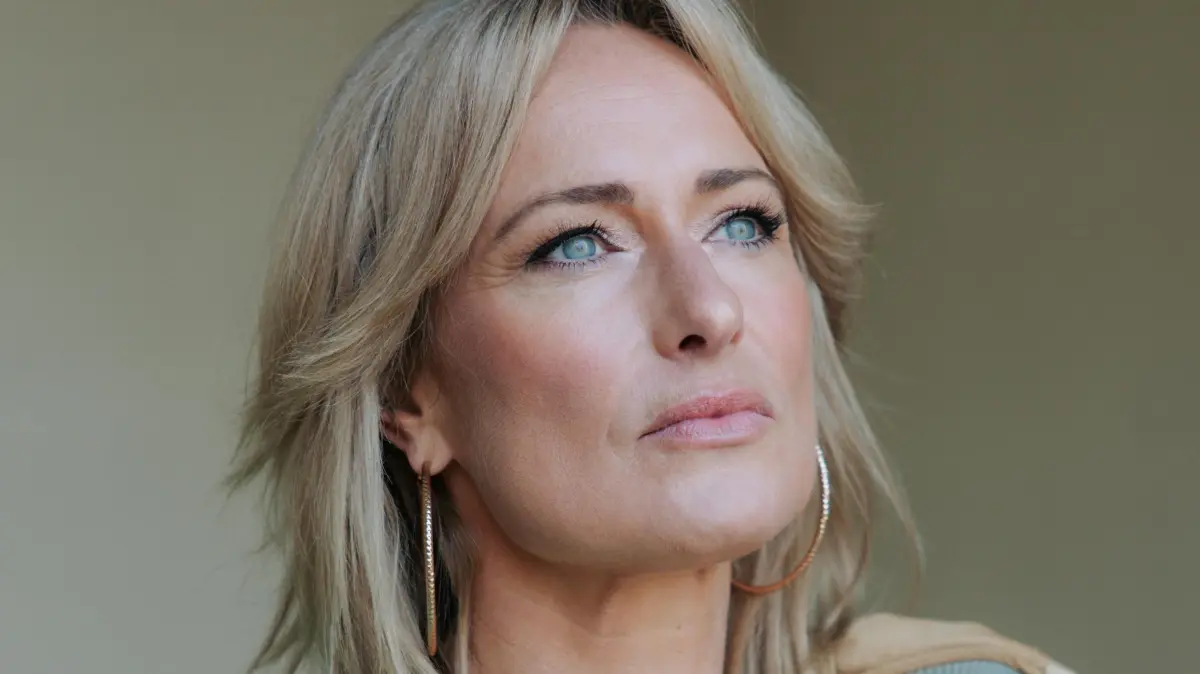 Maren (Eva Mona Rodekirchen) lernt einen neuen Mann kennen.