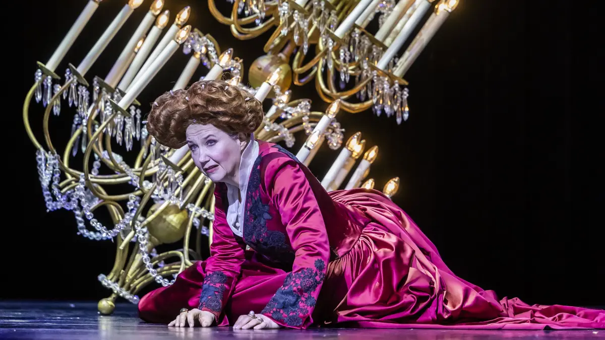 Klára Kolonits von der Staatsoper Budapest singt am Theater Ulm die Elisabetta in der Donizetti-Oper "Roberto Devereux".