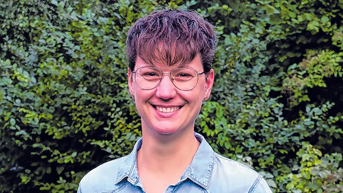 Die 35-jährige Erzieherin, Sozialarbeiterin und Diakonin Lea Geldner aus Rot am See kandidiert im Wahlkreis Schwäbisch Hall für Bündnis 90/Die Grünen. Sie will als Nachfolgerin von Jutta Niemann in den Landtag.