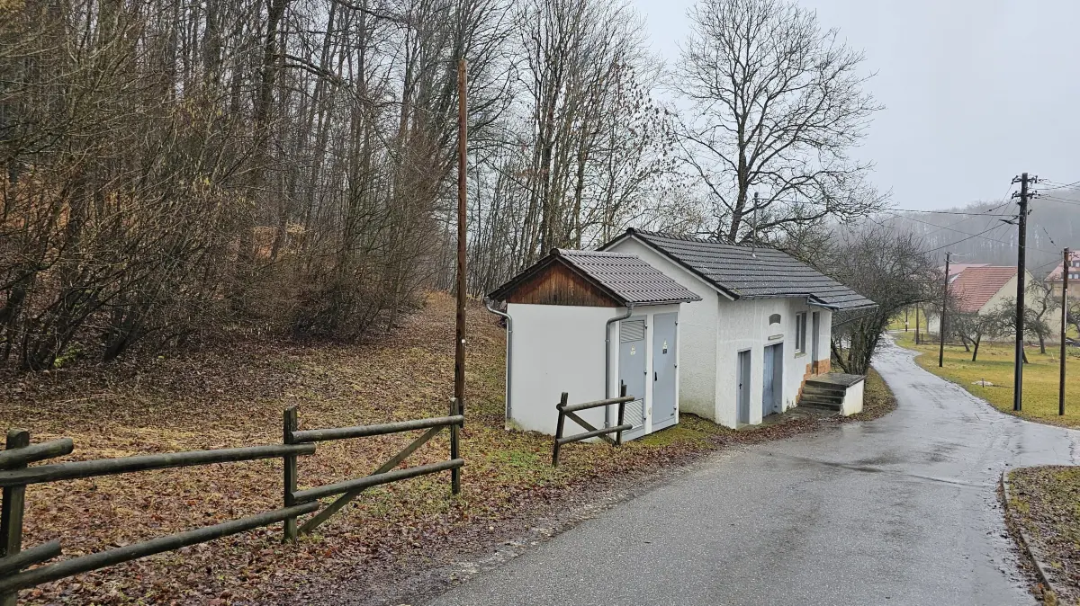 Hinter der "Alten Molke" bei den Eselhöfen soll der Lernwald entstehen.
