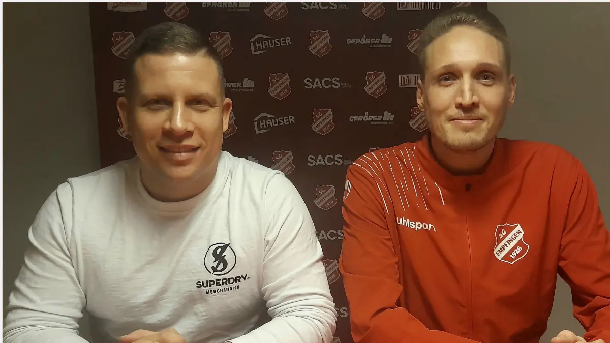 Gehen gemeinsam ab der kommenden Saison für die SG Empfingen in den Ligaalltag: Trainer Steffen Breinlinger (links) und der Sportliche Leiter Denis Weing.