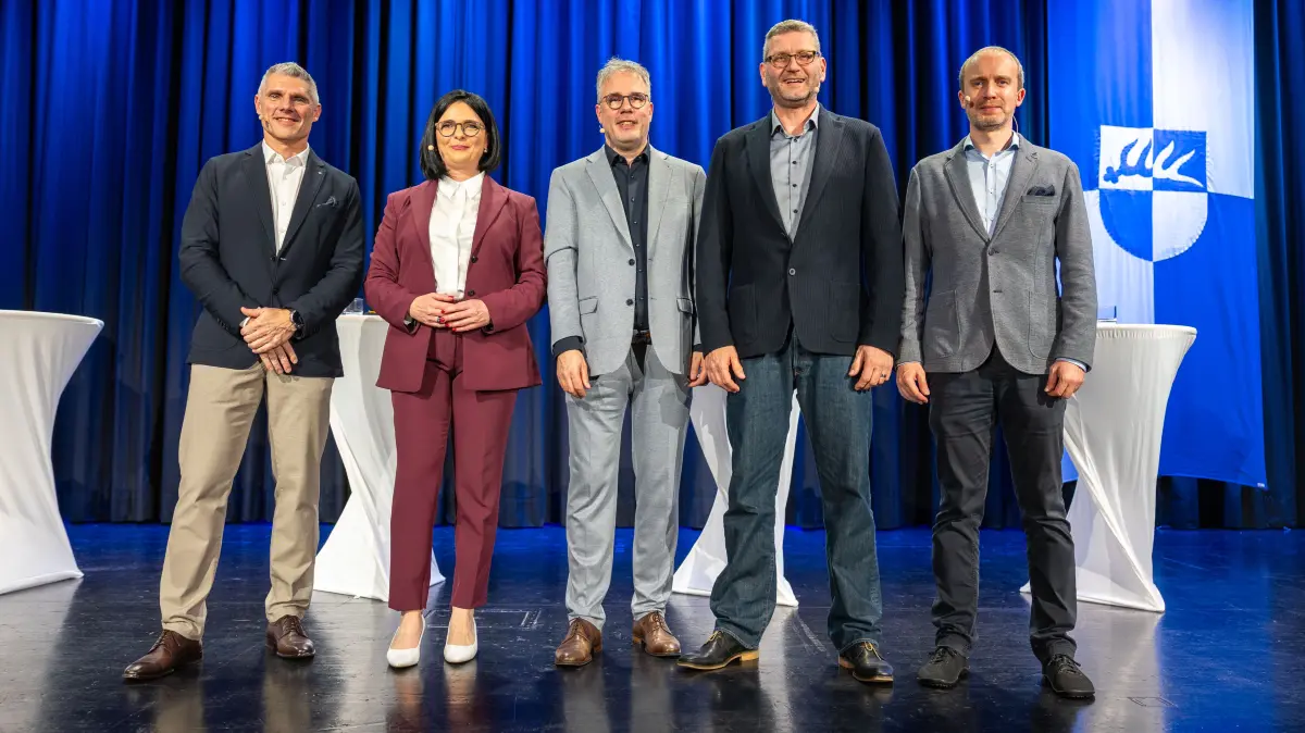Andreas Cerrotta, Anja Sauer, Oliver Marzian, Uwe Reik, Ralph Kraus
OB-Wahl Eislingen - Kandidatenvorstellung, Stadthalle Eislingen, Kronenplatz, 73054 Eislingen, 24.02.2026 - 18:30 Uhr,
Foto: PhotoPeet / Event- & Sportfotografie / Peter Harich