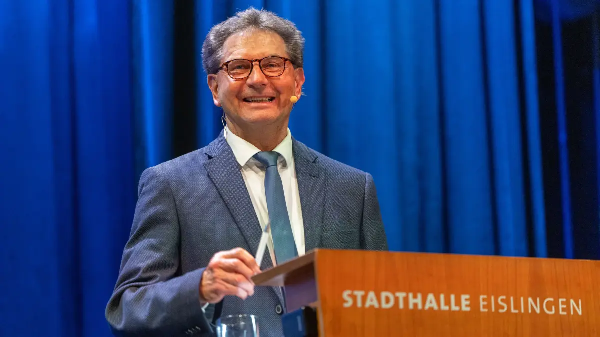 OB Klaus Heininger
OB-Wahl Eislingen - Kandidatenvorstellung, Stadthalle Eislingen, Kronenplatz, 73054 Eislingen, 24.02.2026 - 18:30 Uhr,
Foto: PhotoPeet / Event- & Sportfotografie / Peter Harich
