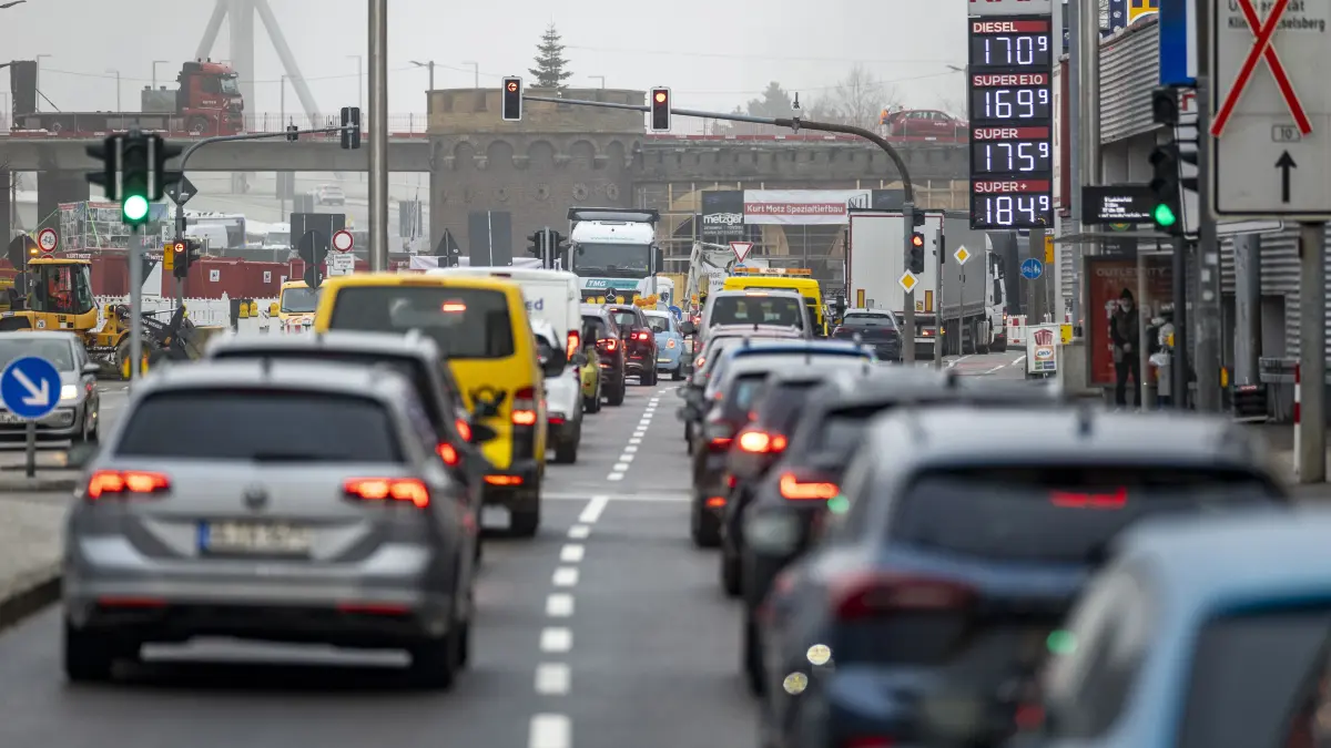 Stau Blaubeurer Straße