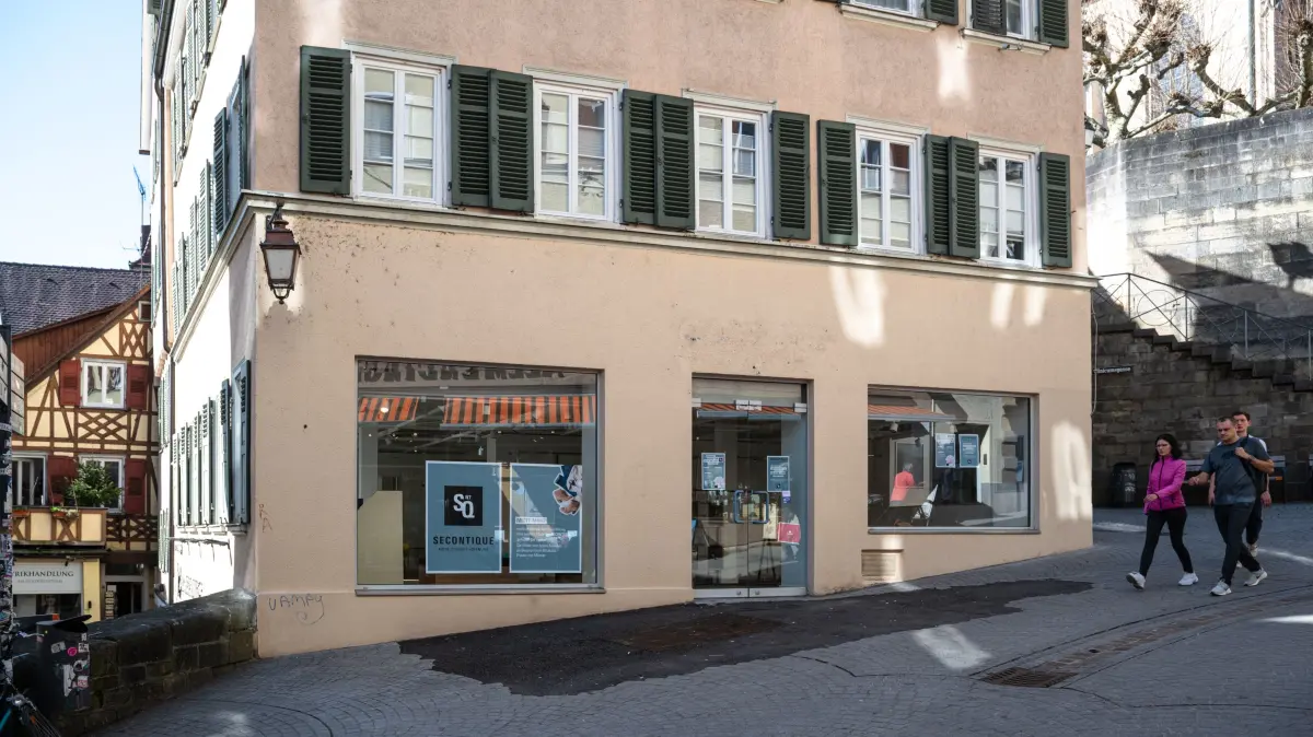 Laden in der Neckargasse. Altstadt, Geschäft, Leerstand, Laden, Immobilie, Einzelhandel, Secondhand