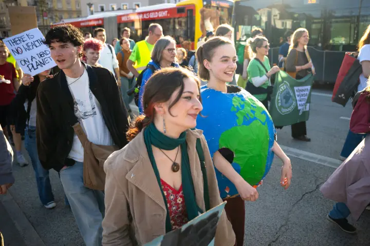 Die Fridays fordern eine mutige Regierung, die fürs Klima kämpft