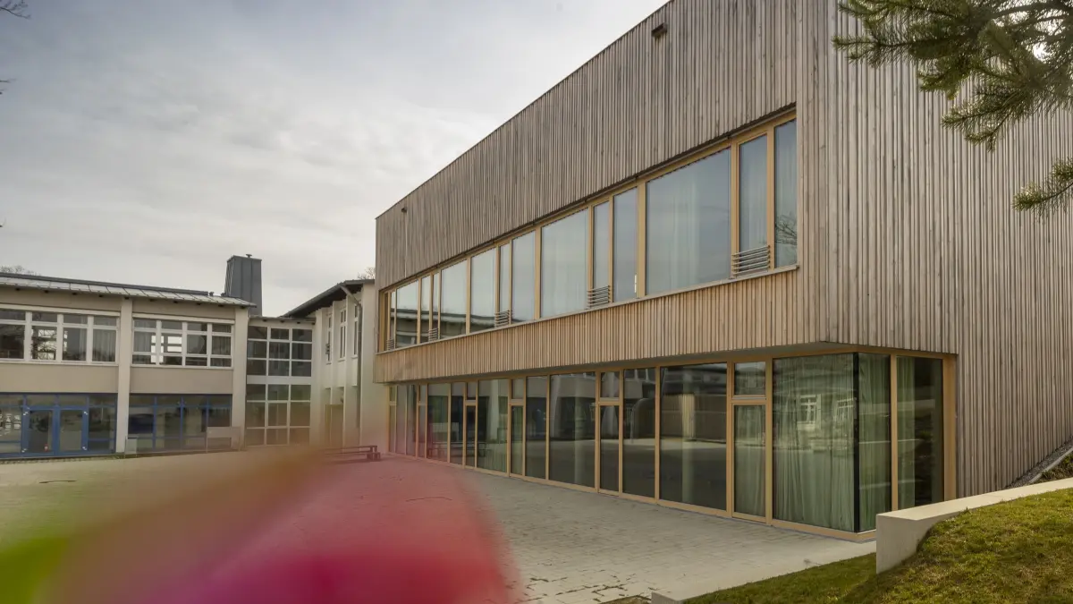 Stadt Ulm und Alb-Donau-Kreis weihen Neubau an der Astrid-Lindgren-/Jörg-Syrlin-Schule ein