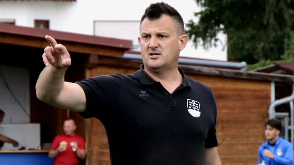 Ist nicht mehr Trainer der Oberliga-A-Jugendmannschaft des TuS Ergenzingen: Alexander Schreiner, der den Verein nach einem Streit verlassen hat.