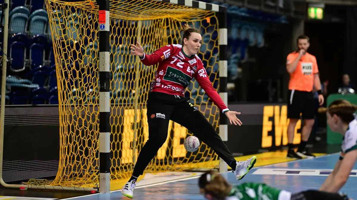 Handball I Frauen I Saison 2025-2026 I 1. HBF I 19. Spieltag I VfL Oldenburg - FRISCH AUF Göppingen I 01.03.2026: Petra Hlogyik (72, FRISCH AUF Göppingen) im Tor
Foto: Eibner Pressefoto/Felix Schlickis