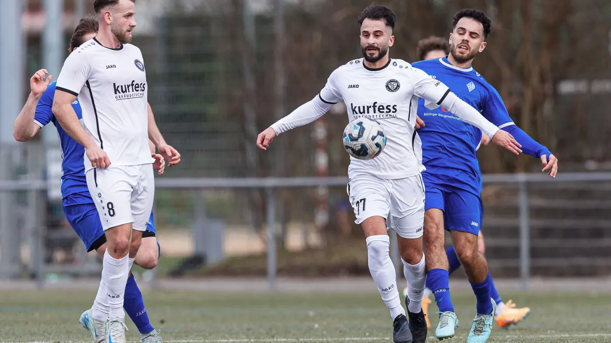Fussball Landesliga: Fussball Landesliga; SC Geislingen - SV Böblingen;
Sven Sönmez (SC Geislingen, #77);
28.02.2026; Stadion Eybacher Tal; Geislingen.
Foto: Thomas Madel