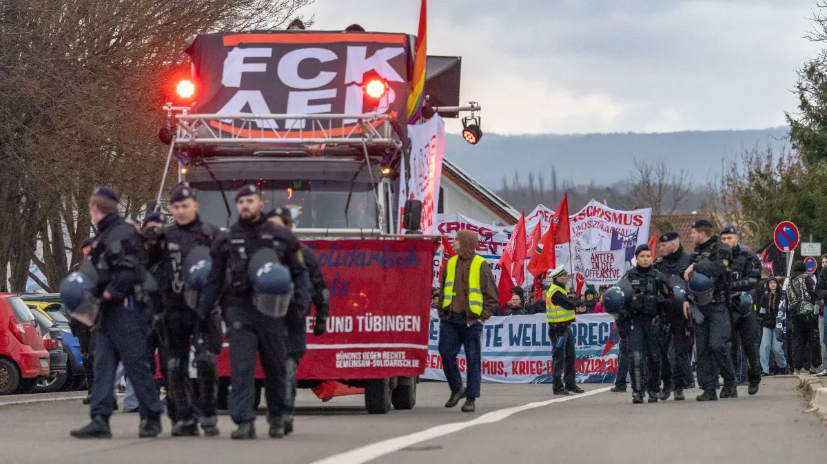 Demo Protest Björn Höcke in Reutlingen Rommelsbach Wahlkampf AfD Demonstration 28. Februar 2026 Landtagswahl