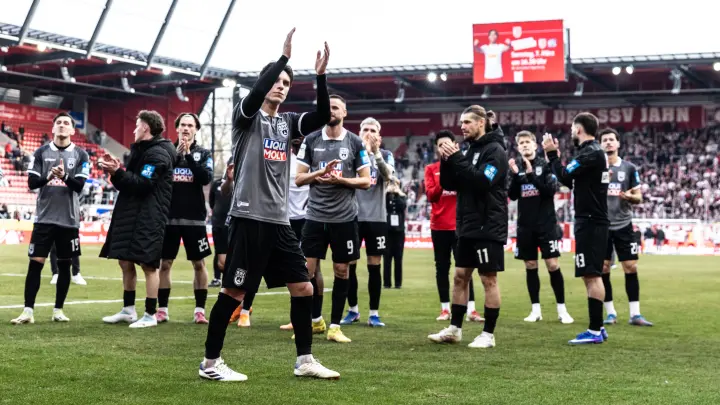 Chessa mit Klartext: „Sitzen nicht in der Kabine und sagen Scheiß drauf“