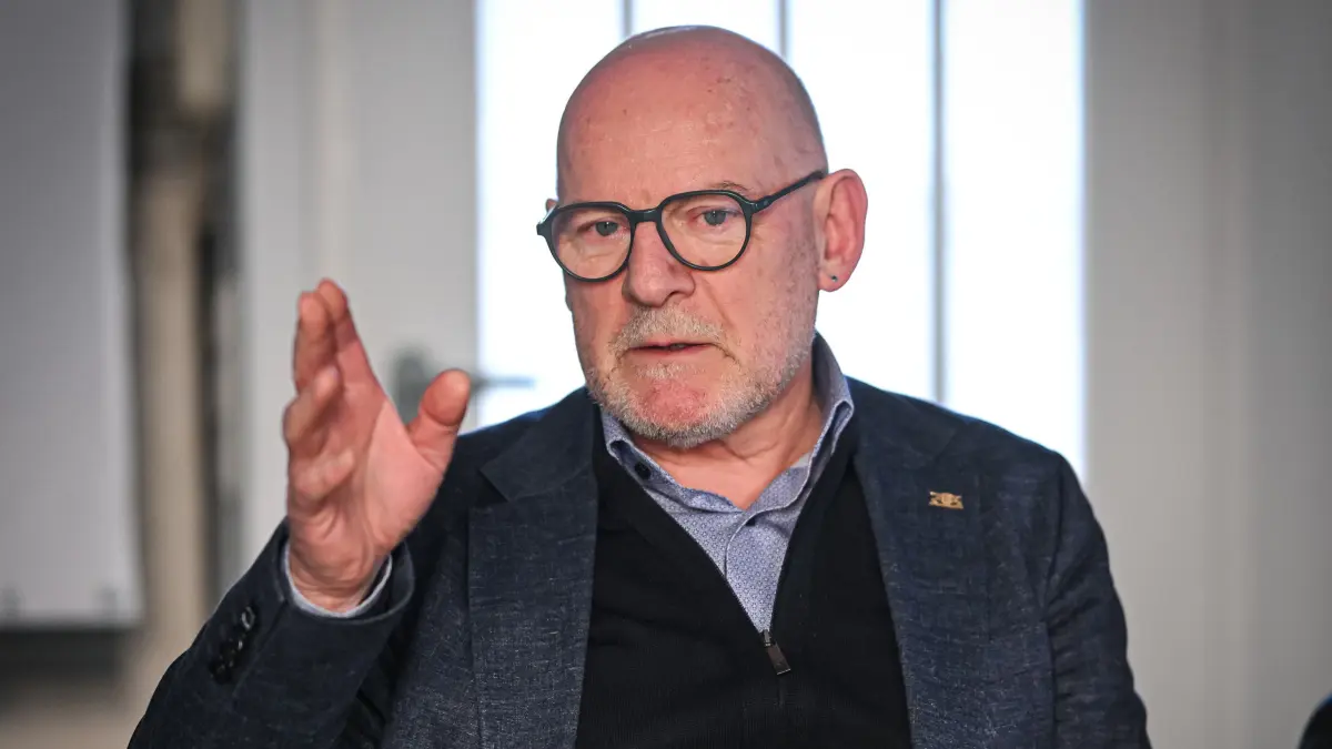 Buendnis 90 / Die Gruenen, Wahlkampf Landtagswahl Baden - Wuerttemberg, Verkehrsminister Winfried Hermann : Horb (Kreis Freudenstadt) 02.03.2026
Landtagswahl Baden - Wuerttemberg, Buendnis 90 / Die Gruenen, Redaktionsbesuch bei der Neckar Chronik:
Verkehrsminister Winfried Hermann (Die Gruenen)
FOTO: Pressefoto ULMER / Markus Ulmer
xxNOxMODELxRELEASExx