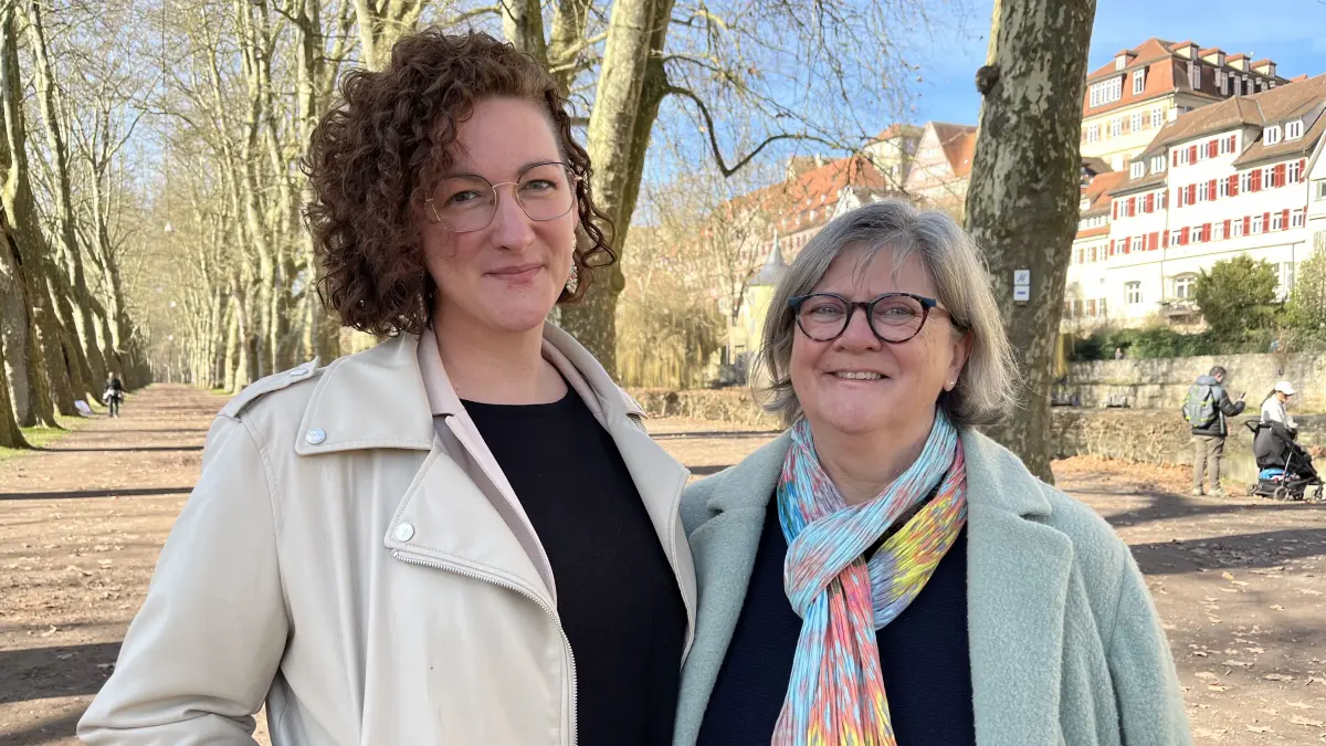 Sara Licht und Barbara Göger von ENOUGH! aus Tübingen.
