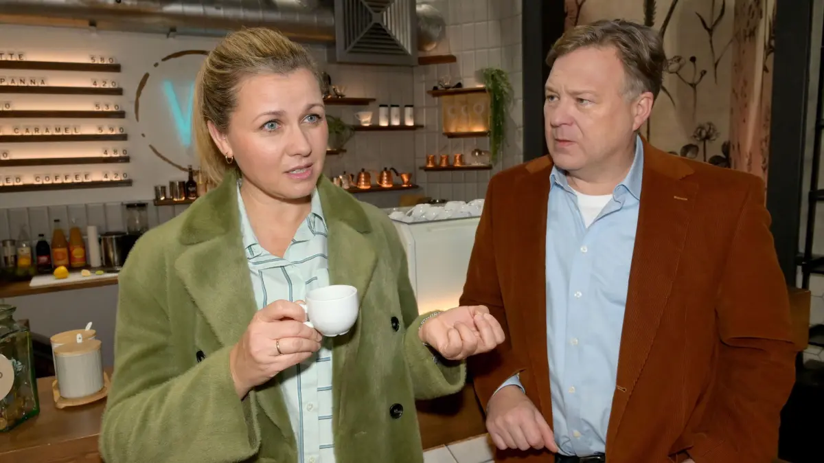Sabine (Jessica Boehrs) und Ludger (André Mann) leben derzeit getrennt.