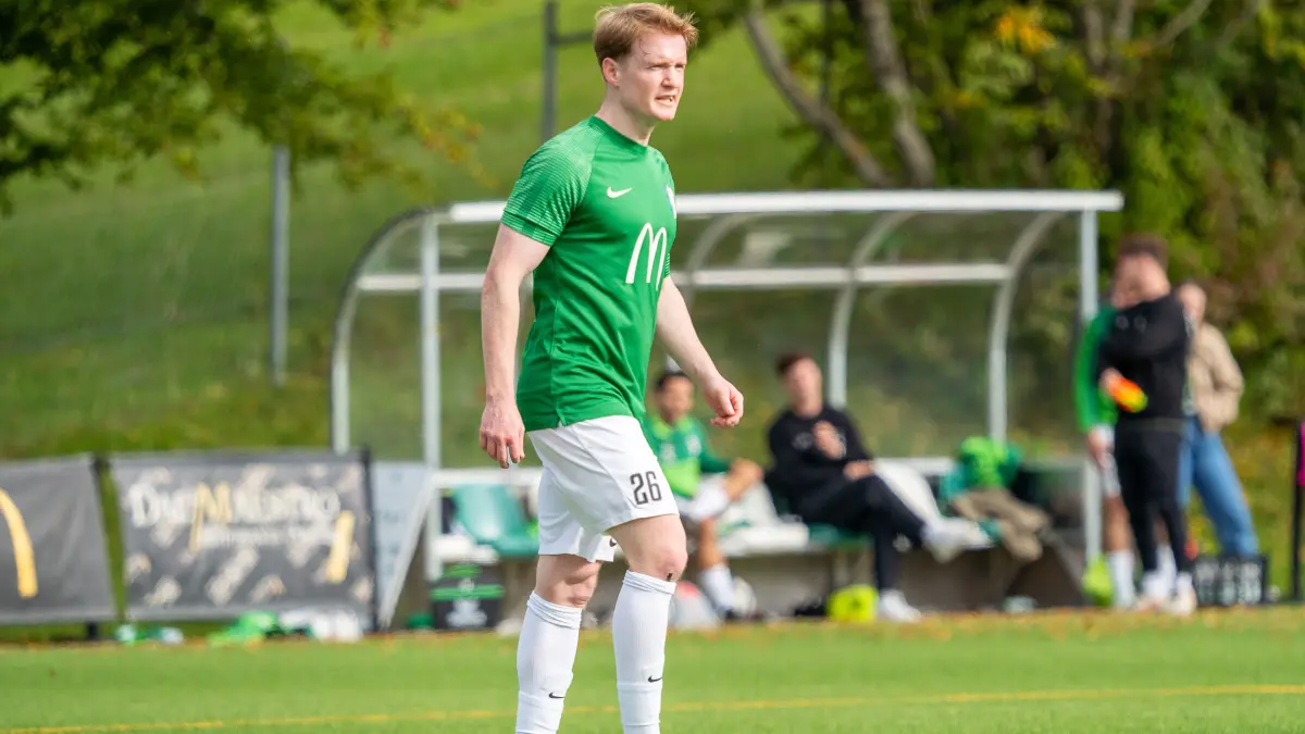 Mathias Mauz (SV Dotternhausen, #26), SV Dotternhausen vs. TSV Strassberg, Fussball, Bezirksliga, 9. Spieltag, Spielzeit 2025/2026, 28.09.2025, Foto: Eibner-Pressefoto/Michael Maehrle