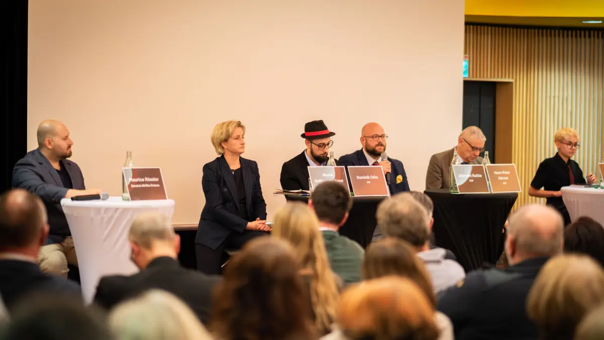 Podiumsdiskussion von Südwest Presse Zollernalbkreis, Hohenzollerische Zeitung und Schwarzwälder Bote am 3. März in der Stadthalle in Balingen.