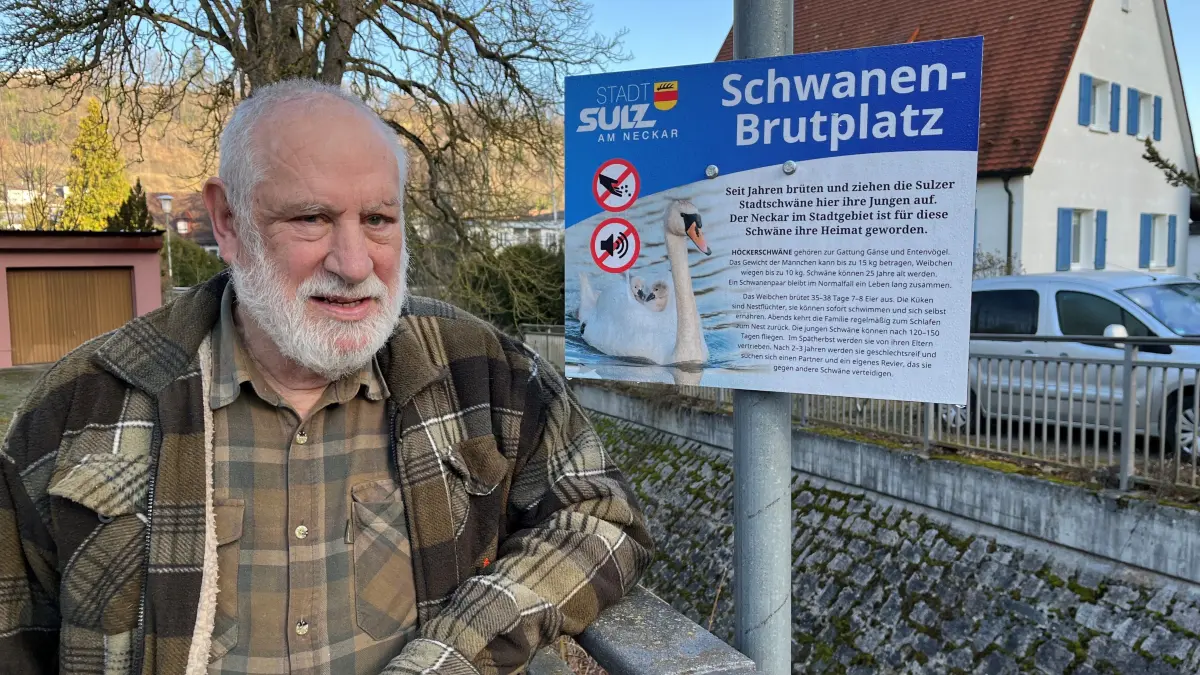 Ludwig Schrägle ist der ehrenamtliche Naturschutzwart des Landkreises Rottweil. Und "so nebenbei" kümmert er sich der Holzhauser auch um die Schwäne am Sulzer Neckar.