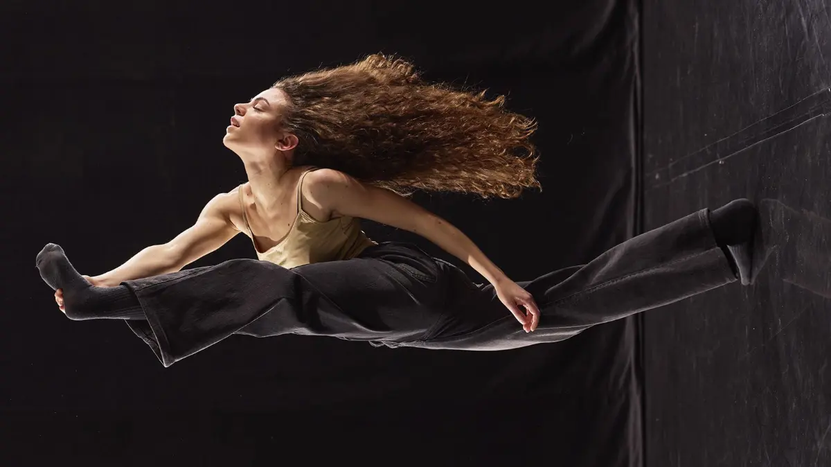 Giulia Castoro in der Ausstellungs-Performance "III Minutes"