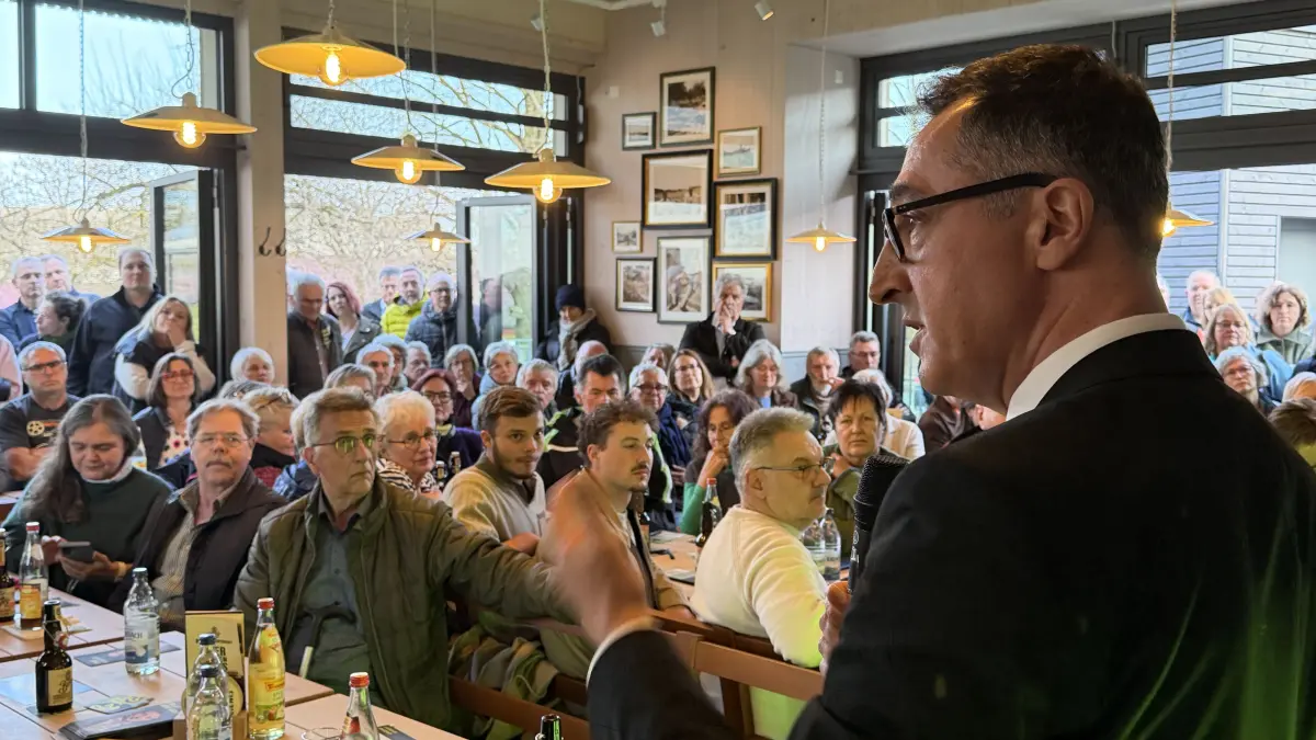 Cem Özdemir bei der Wahlkampfveranstaltung der Grünen in Ehingen-Berg