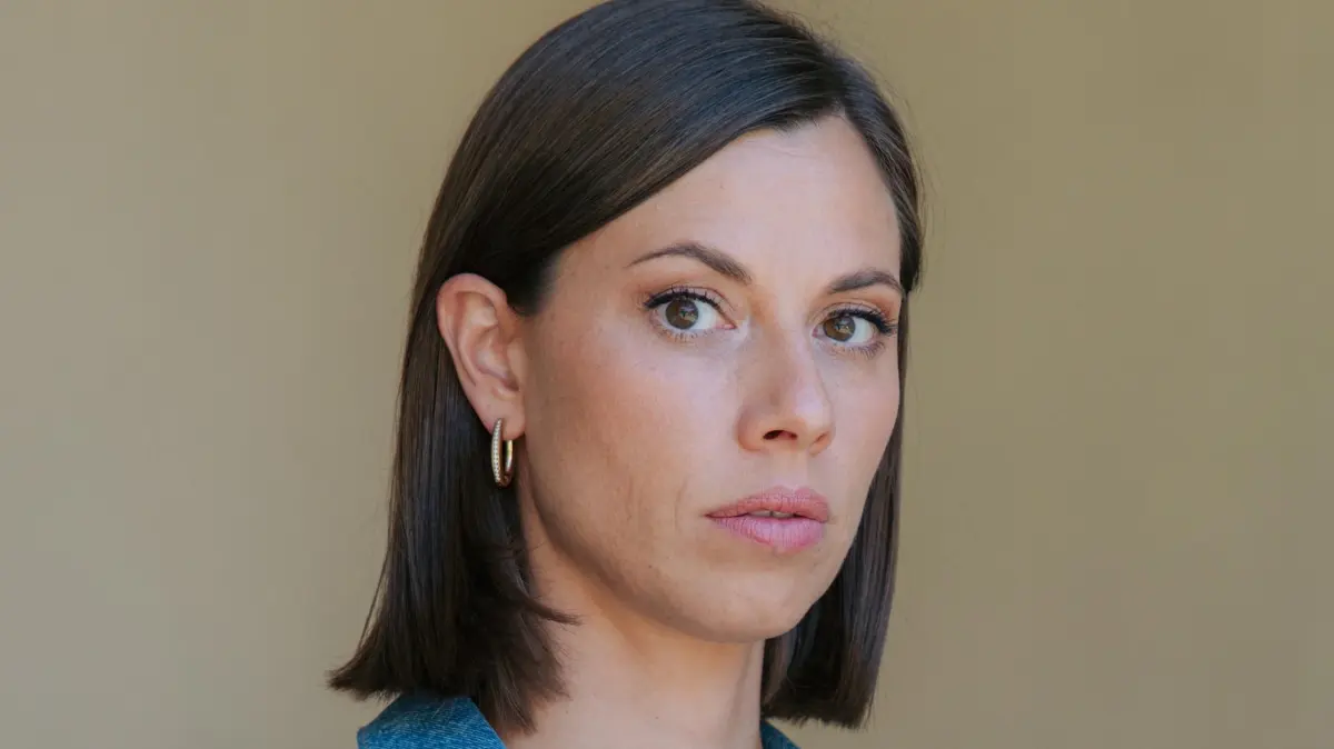 Matilda (Anna-Katharina Fecher) muss verkraften, dass ihre gemeinsame Zeit mit Erik vorbei ist.