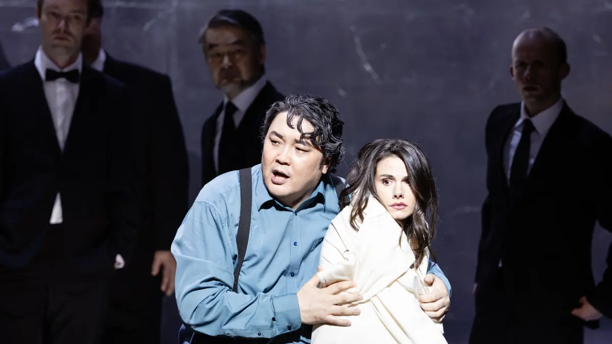 Angst um die missbrauchte Tochter: Ariunbaatar Ganbaatar (Rigoletto) und Serena Sáenz (Gilda).