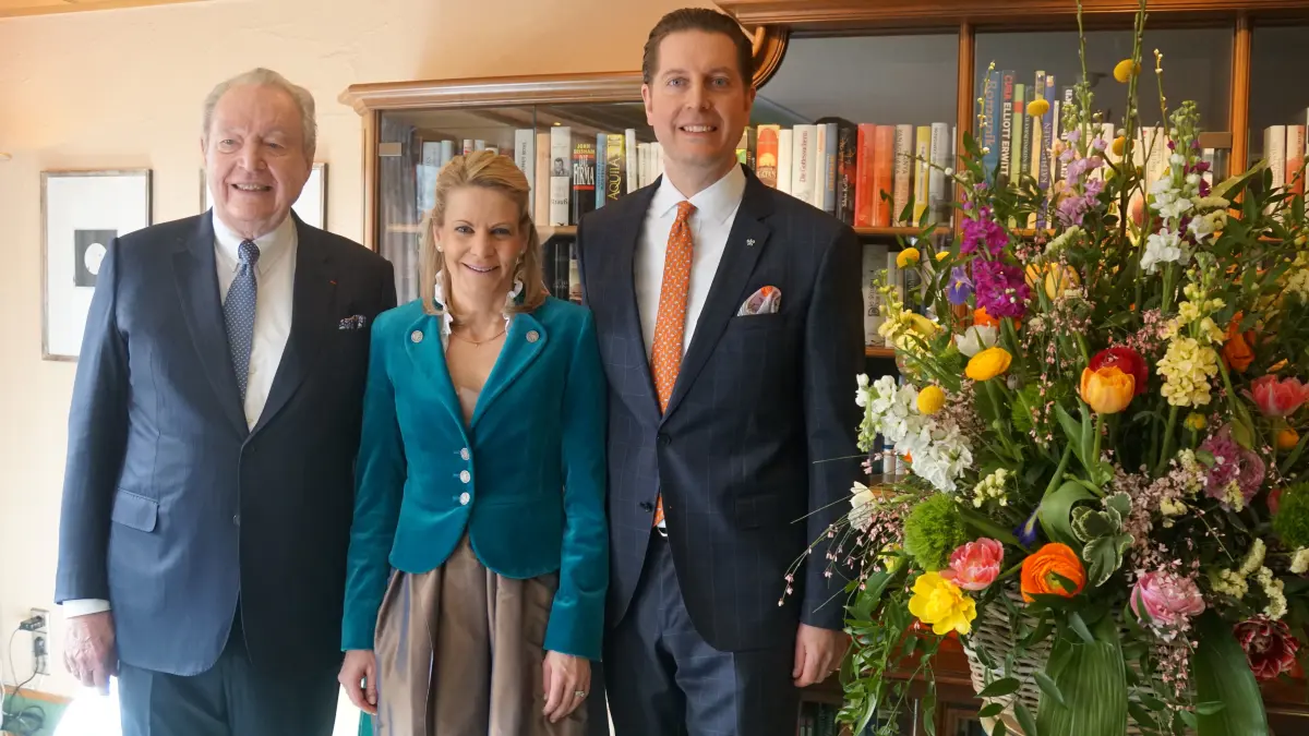 Hermann, Britta und Hannes Bareiss (von links) hatten zur Feier des 75-Jährigen eingeladen.
