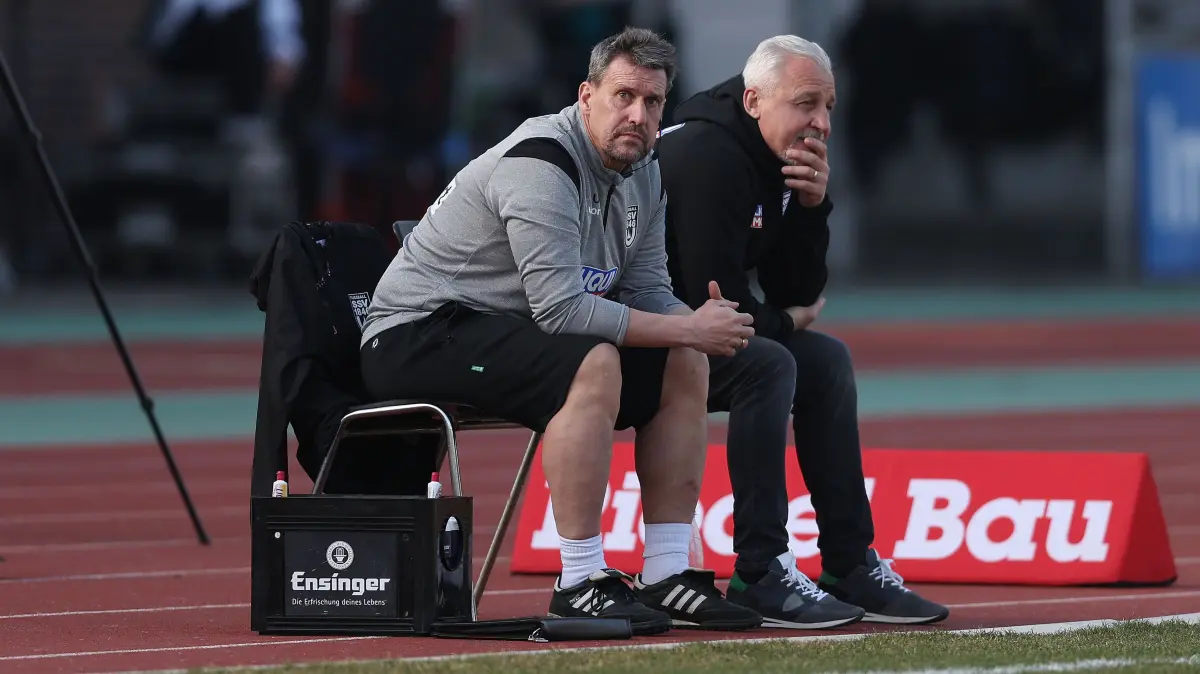 1. FC Schweinfurt 1905, SSV Ulm 1846, 3. Liga, 28. Spieltag, DFB, Fussball, sport, 07.03.2026: Oliver Unsöld (Co-Trainer, SSV Ulm 1846) und Pavel Dotchev (Cheftrainer, SSV Ulm 1846), DFL/DFB REGULATES PROHIBIT ANY USE OF PHOTOGRAPHS AS IMAGE SEQUENCES AND/OR QUASI-VIDEO
Fotograf: Eibner-Pressefoto /Julian Christ