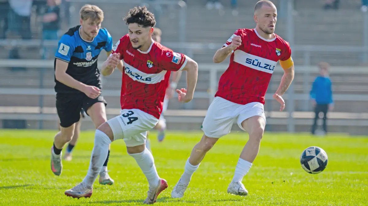 FSV Frankfurt vs. TSG Balingen, Fussball, Regionalliga Suedwest, 23 Spieltag, Saison 2025/2026, 07.03.2026: Halim Eroglu (TSG Balingen, #34)
FSV Frankfurt vs. TSG Balingen, Fussball, Regionalliga Suedwest, 23 Spieltag, Saison 2025/2026, 07.03.2026
Eibner-Pressefoto/Attila Ziga