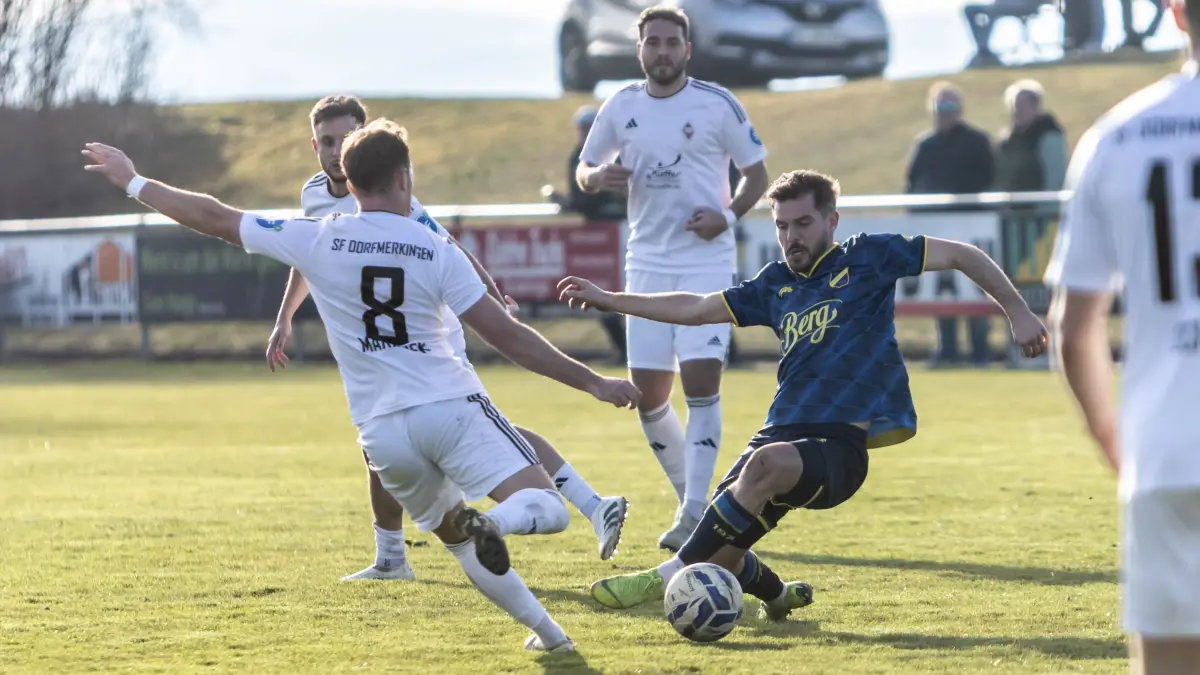 SSV Ehingen-Süd - SF Dorfmerkingen 1:2 Fußball Verbandsliga Maximilian Eiselt