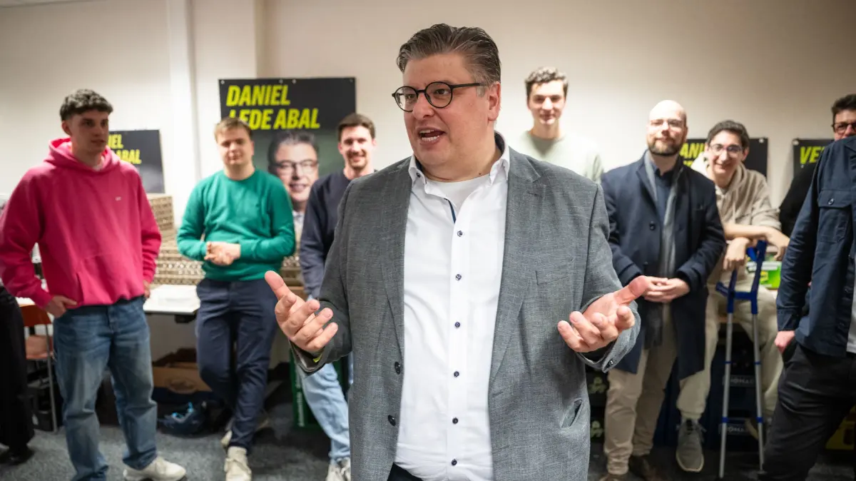 Daniel Lede Abal Wahlparty Grüne in der Kronenstraße Tübingen