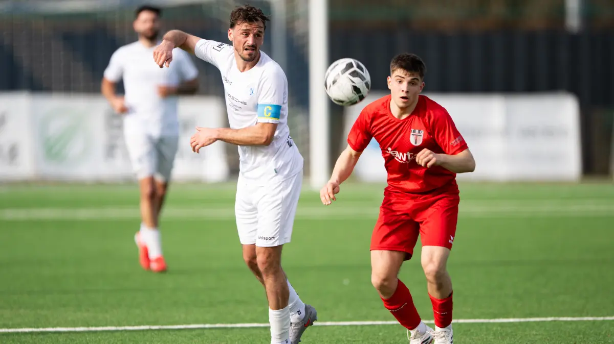 Young Boys Reutlingen vs. TSG Tuebingen Fussball, Verbandsliga Wuerttemberg, 21. Spieltag, Saison 2025/2026, 08.03.2026,,: Hakan Aktebe, (Young Boys Reutlingen, #17) links im Zweikampf mit Mathis Biesinger (TSG Tuebingen, #21),
Young Boys Reutlingen vs. TSG Tuebingen Fussball, Verbandsliga Wuerttemberg, 21. Spieltag, Saison 2025/2026, 08.03.2026,
Eibner-Pressefoto/Andreas Ulmer