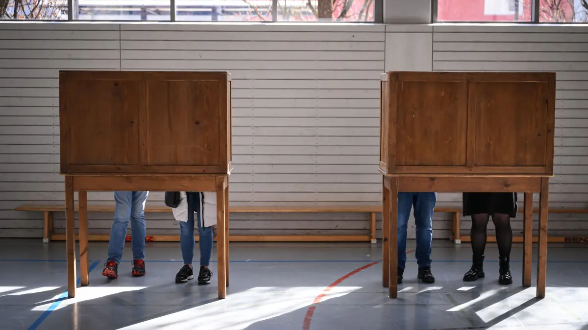 Landtagswahl Baden - Wuerttemberg: Horb (Kreis Freudenstadt) 08.03.2026
Landtagswahl Baden - Wuerttemberg, die vier Wahlkabinen im Wahllokal Grundschule in Horb.
FOTO: Pressefoto ULMER / Markus Ulmer xxNOxMODELxRELEASExx