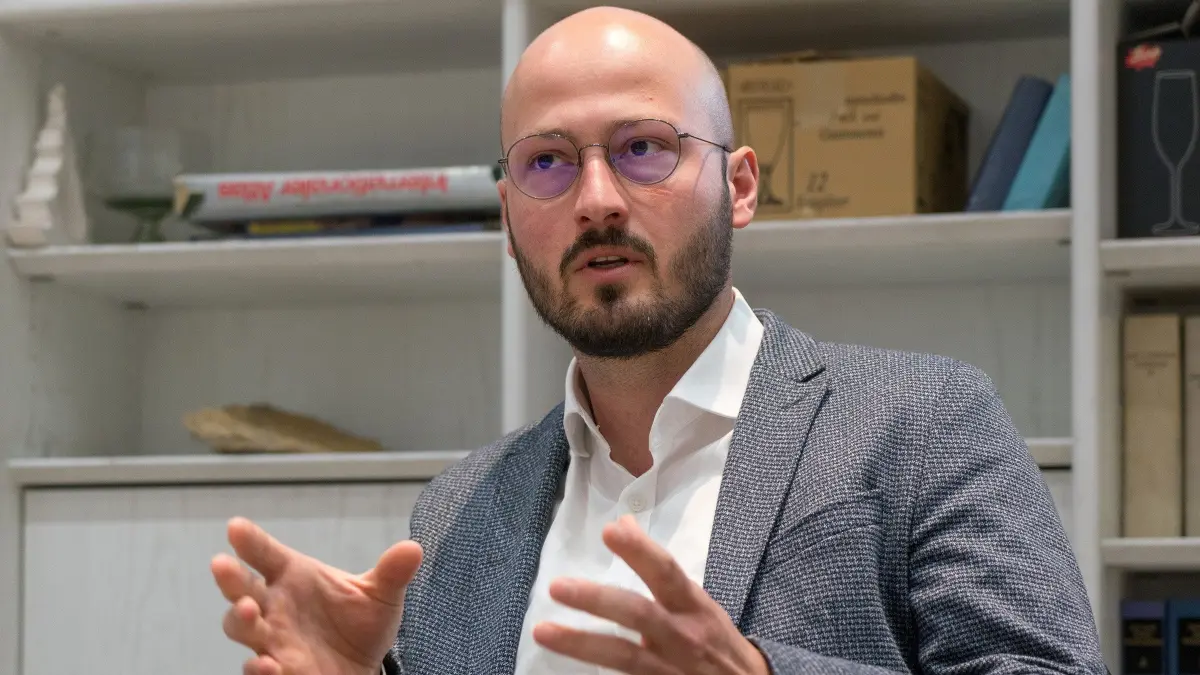 (ohne Überschrift): Vorsicht: Dieses Foto ist möglicherweise nur für den einstigen Verlag Schwäbisches Tagblatt verwendbar. WoGa. Lukas Haderlein, Ordnungsamtsleiter
04.05.23 Bild: Ulrich Metz