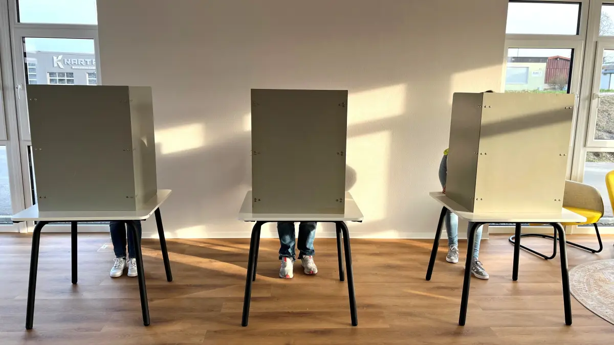 Die Wahlbeteiligung lag im Kreis Rottweil bei 70,5 Prozent. In Sulz traten 69 Prozent der Wahlberechtigten an die Urne – wie hier im „3S"-Gebäude auf Kastell.
