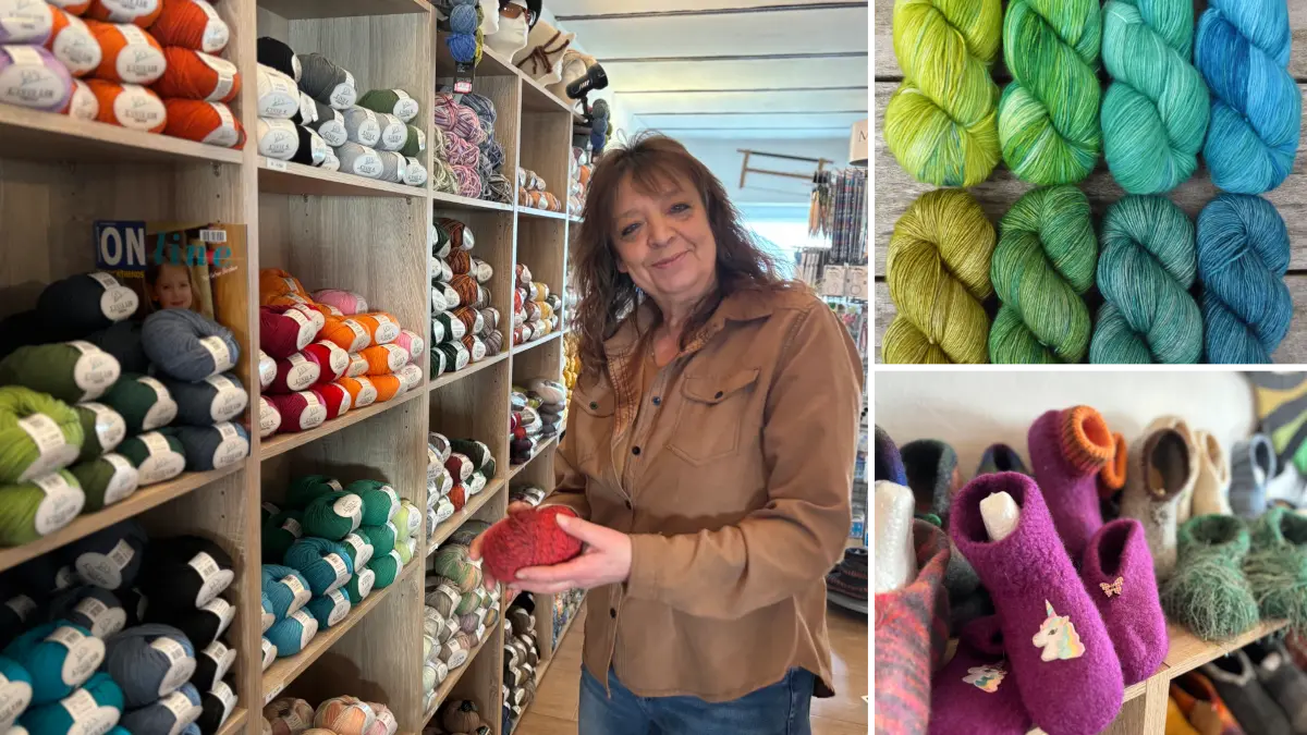 Petra Pirschle in ihrem „Handarbeitsstadl“ in Wullenstetten. Dort verkauft sie Wolle, aber auch fertige Produkte wie Hausschuhe. Annette Junge aus Blaustein färbt ihre Garne selbst ein (Bild rechts oben).