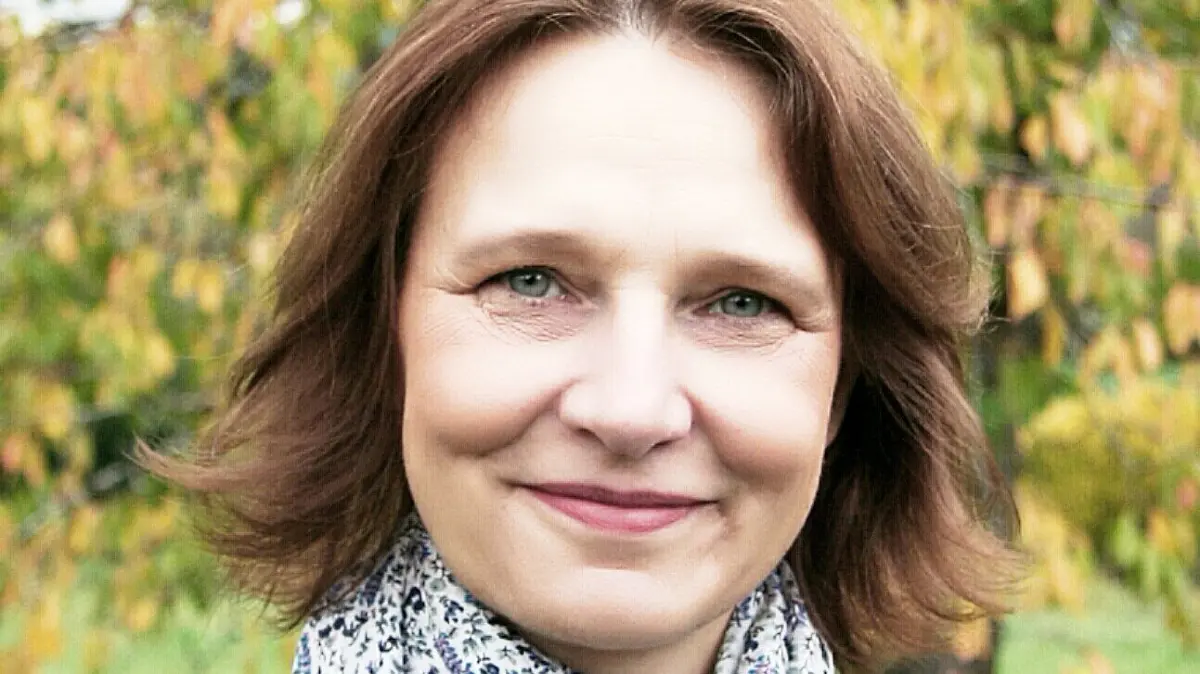 (ohne Überschrift): Vorsicht: Dieses Foto ist möglicherweise nur für den einstigen Verlag Schwäbisches Tagblatt verwendbar. Sybille Baecker, Krimiautorin aus Entringen. Bild: Verlag emons