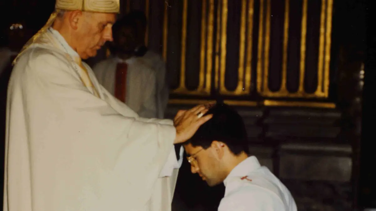 1991 erhielt Klaus Peter Dannecker die Priesterweihe in Rom.