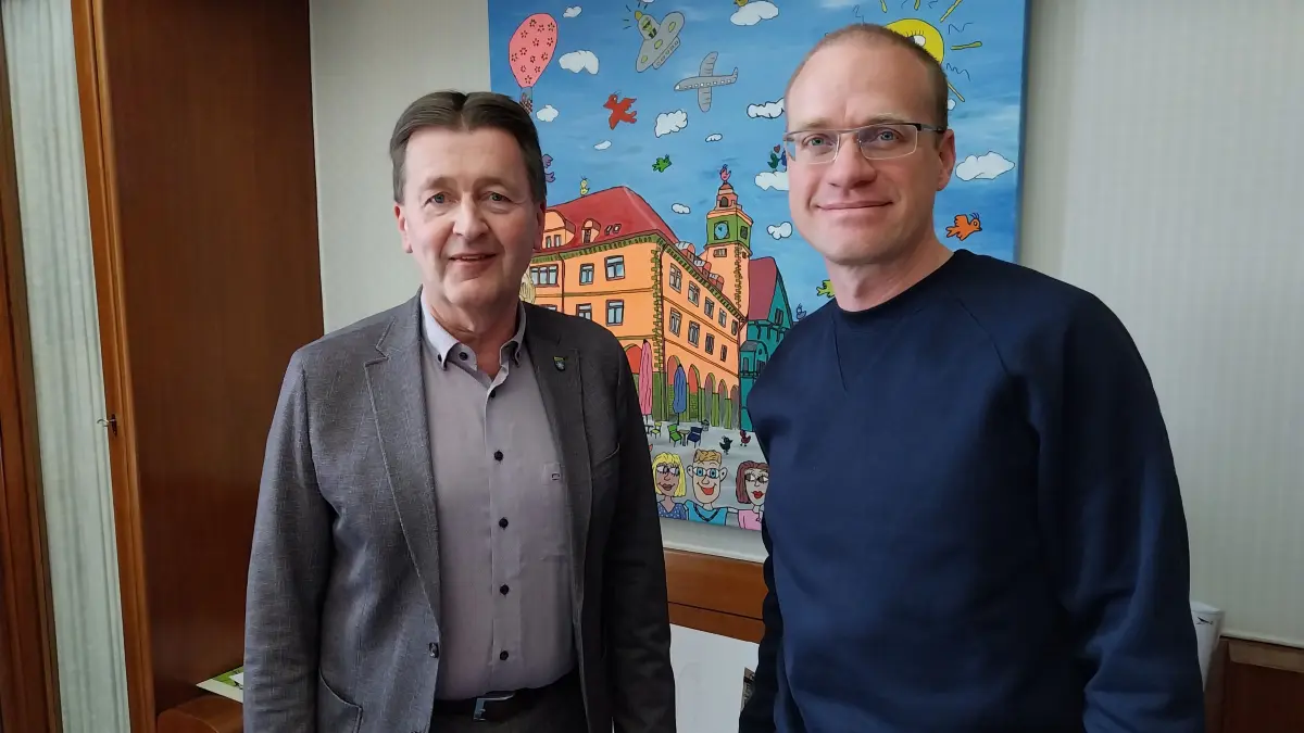 Oberbürgermeister Roland Tralmer spricht am kommenden Donnerstag, 19. März, in der Technologiewerkstatt von seiner Vision von Albstadt. Eingeladen hat ihn Daniel Spitzbarth, Innovationsmanager und Leiter der Technologiewerkstatt.