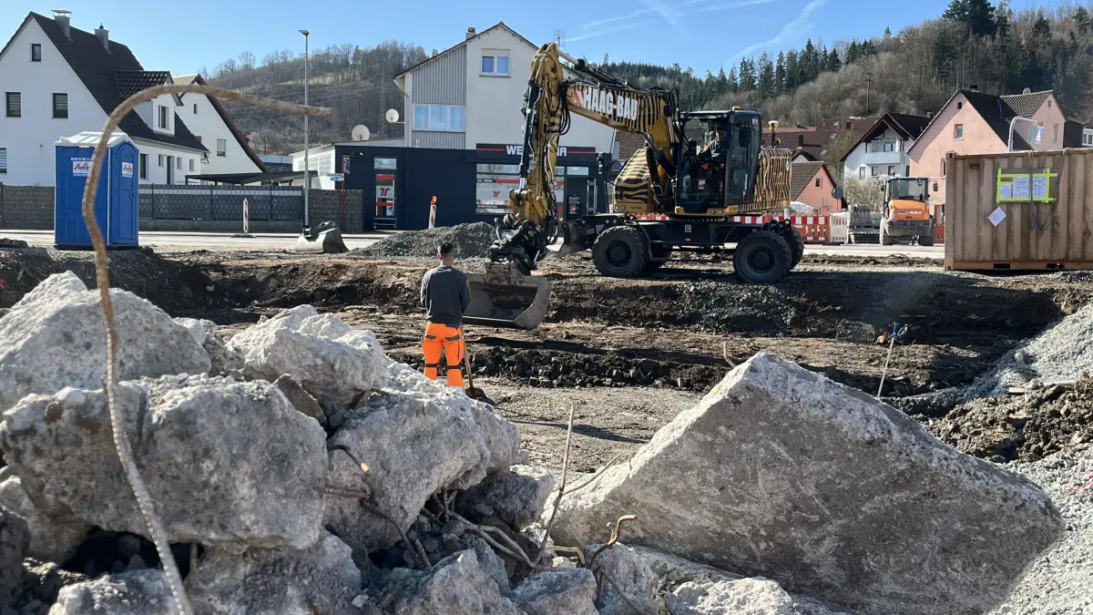 Baustelle Gaildorfer Bahnhofstraße Kreisverkehr Haag Bau