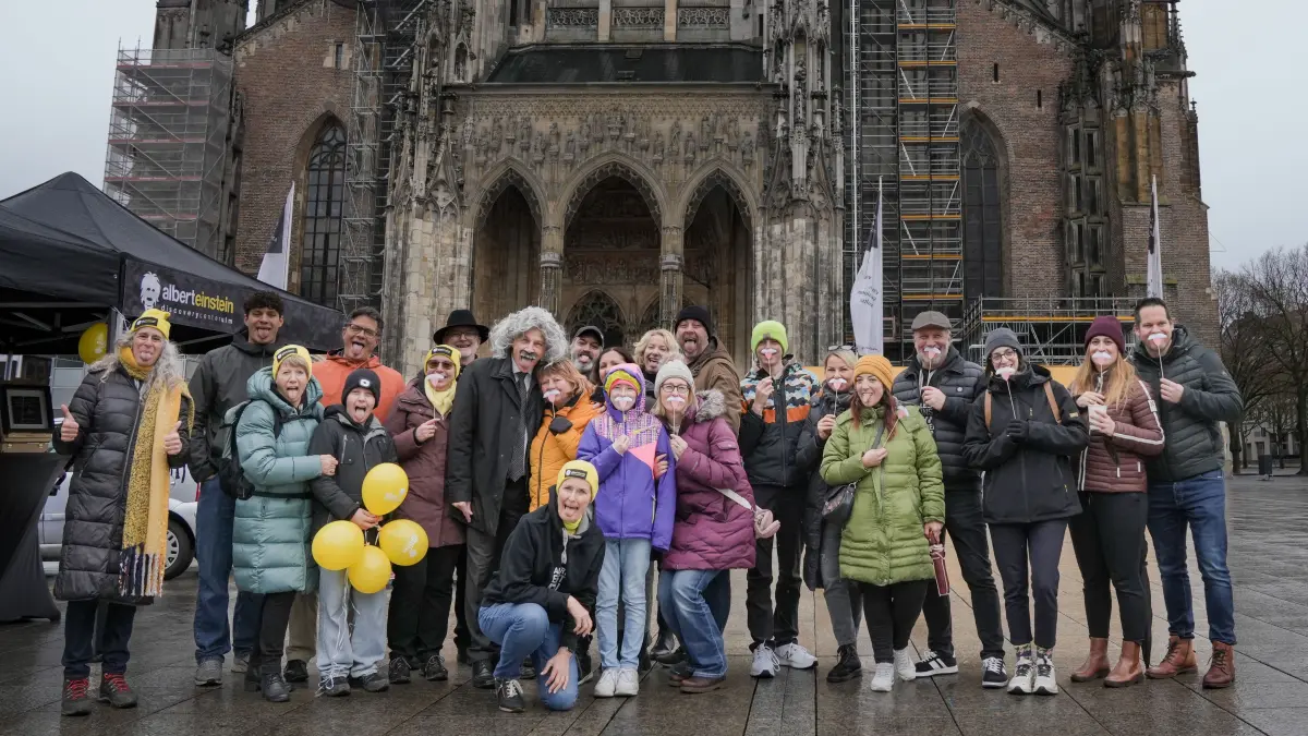 Albert Einstein Discovery Center feiert Einsteins 147. Geburtstag und 75 Jahre „Zungenfoto“