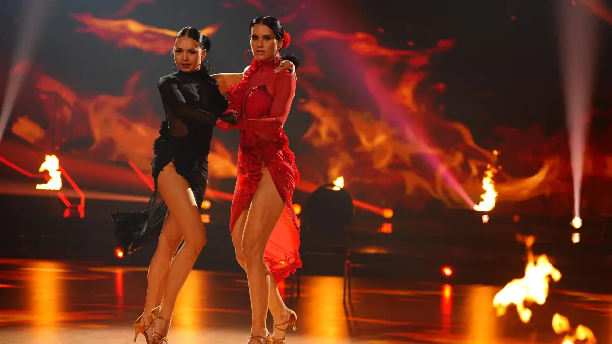 Victoria Sauerwald (l.) nahm als Profitänzerin an „Let’s Dance“ 2026 teil. Ihre Tanzschülerin war Vanessa Borck.
