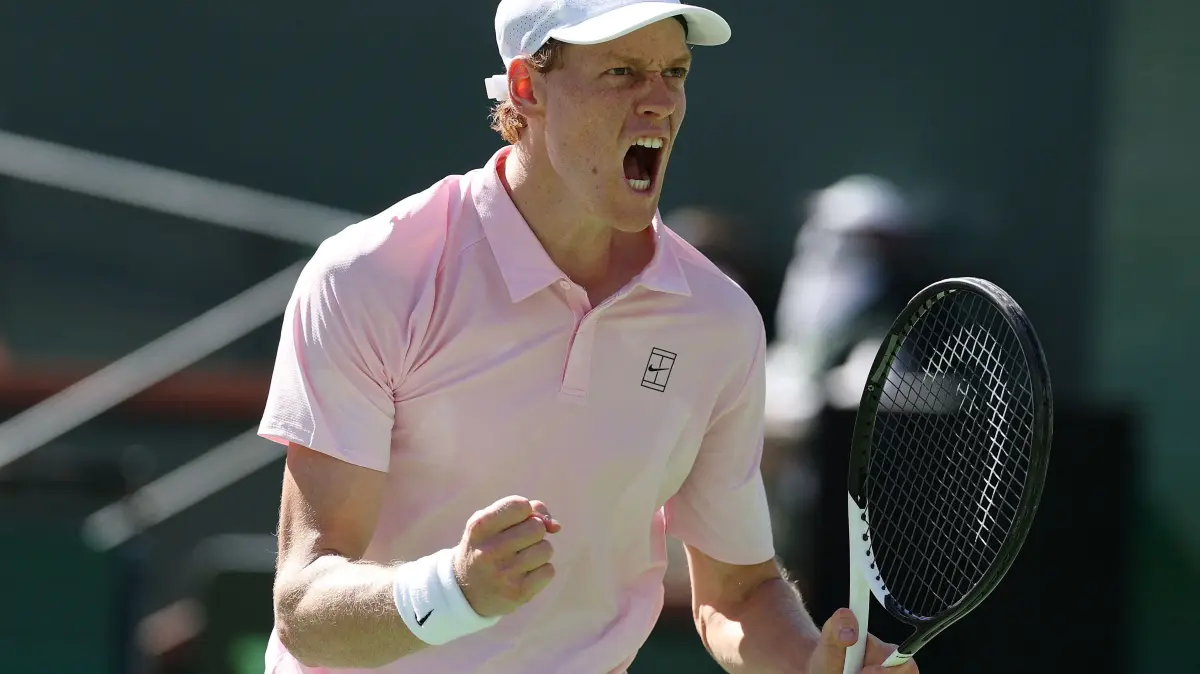 BNP Paribas Open 2026 - Day 11: INDIAN WELLS, CALIFORNIA - MARCH 14: Jannik Sinner of Italy celebrates match point against Alexander Zverev of Germany during their Men's Singles Semifinals match on Day 11 of the BNP Paribas Open at Indian Wells Tennis Garden on March 14, 2026 in Indian Wells, California. Clive Brunskill/Getty Images/AFP (Photo by CLIVE BRUNSKILL / GETTY IMAGES NORTH AMERICA / Getty Images via AFP)
