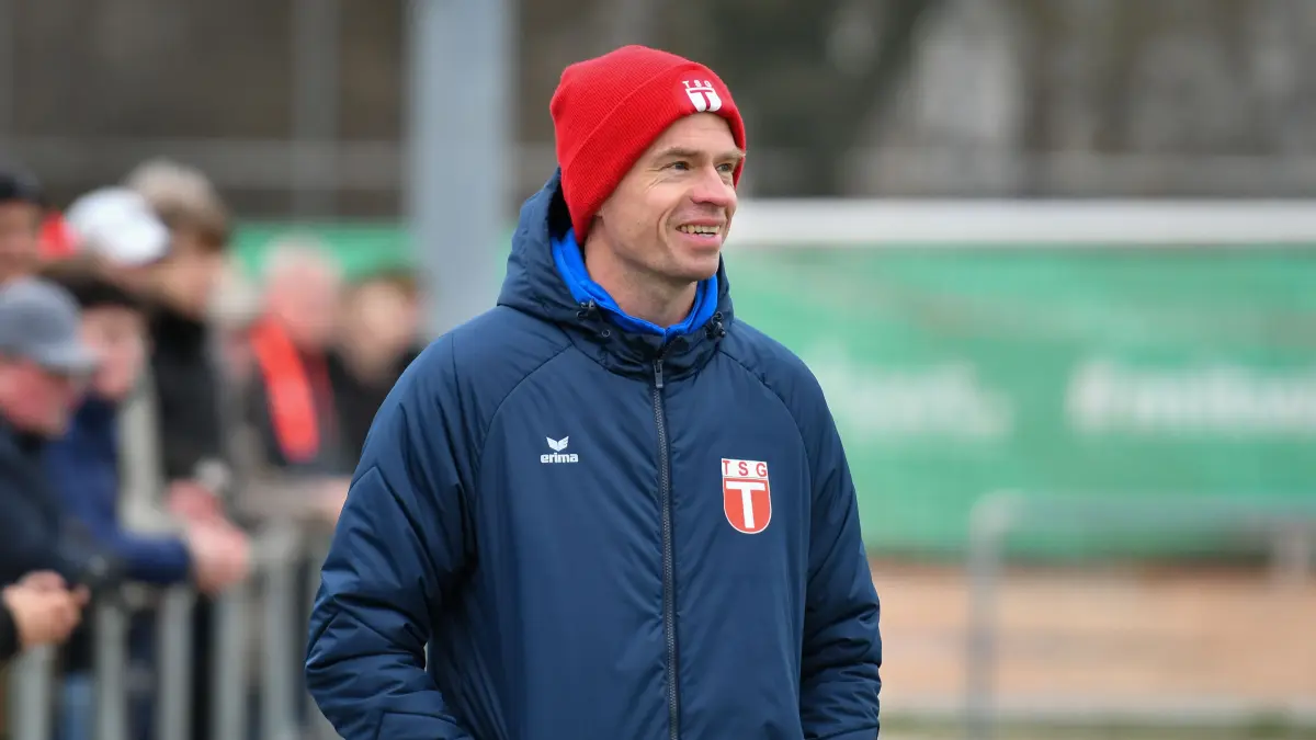 TSG Tuebingen vs. TSV Weilimdorf , Fussball, Verbandsliga Wuerttemberg, 21. Spieltag, Saison 2025/2026, 14.03.2026: Michael Frick (TSG Tuebingen, Trainer)
TSG Tuebingen vs. TSV Weilimdorf , Fussball, Verbandsliga Wuerttemberg, 21. Spieltag, Saison 2025/2026, 14.03.2026,
Foto: Eibner-Pressefoto/Ralph Kunze