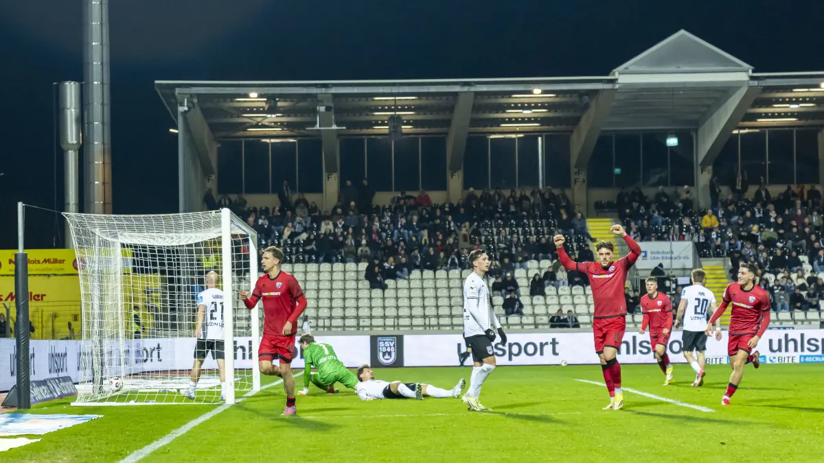 3. Liga: SSV Ulm 1846 Fussball vs. FC Ingolstadt; 15.03.2026: 3. Liga: SSV Ulm 1846 Fussball vs. FC Ingolstadt 15.03.2026 Ulm, GERMANY - 15. März 2026: Torjubel von Julian Kügel FC Ingolstadt, 29 nach seinem Tor zum 1:0 während dem Match zwischen dem SSV Ulm 1846 Fussball und dem FC Ingolstadt am 29. Spieltag der 3. Liga im Donaustadion. *** 3 Liga SSV Ulm 1846 Football vs FC Ingolstadt 15 03 2026 Ulm, GERMANY 15 March 2026 Goal celebration of Julian Kügel FC Ingolstadt, 29 after his goal for 1 0 during the match between SSV Ulm 1846 Football and FC Ingolstadt on matchday 29 of the 3 Liga at Donaustadion Copyright: xBEAUTIFULxSPORTS/Steinx